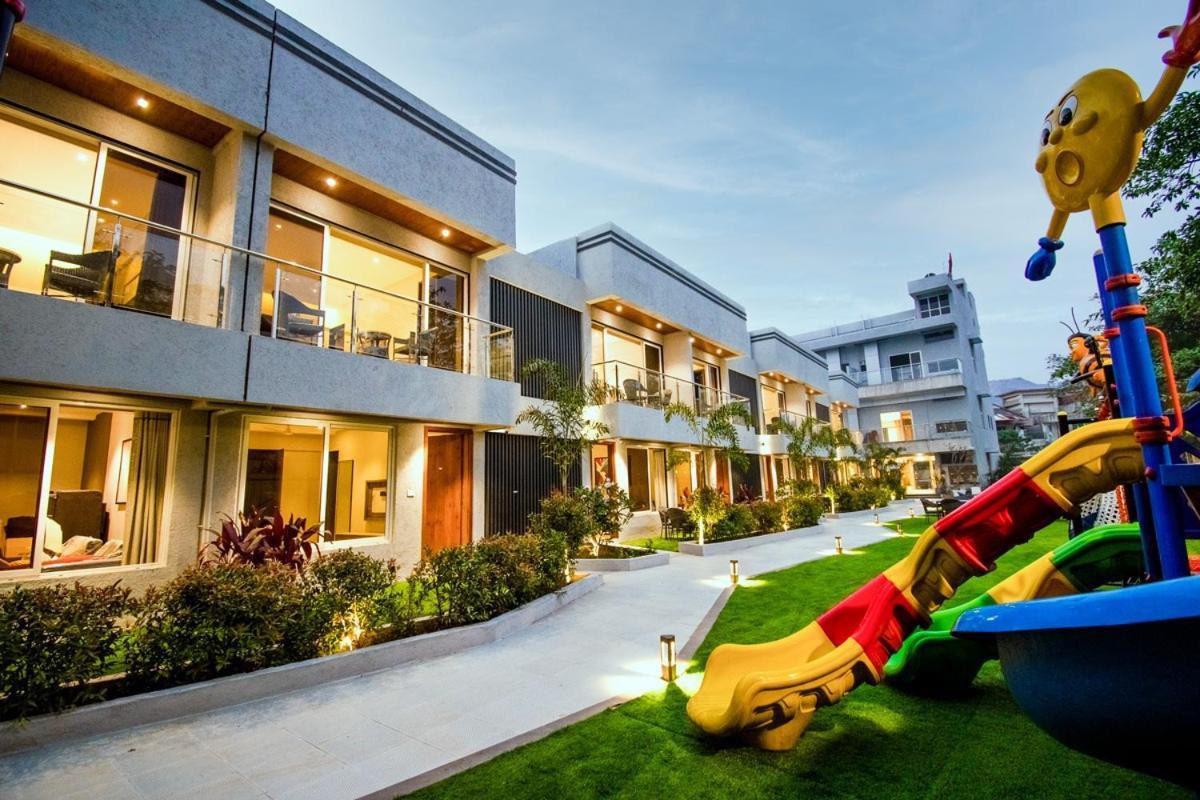 Meritas Aura Resort 로나발라 외부 사진